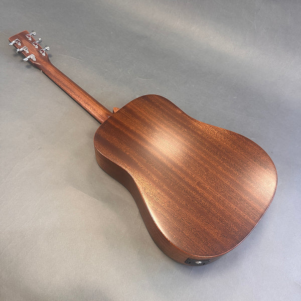 Martin Dreadnought Junior model Jr-10E