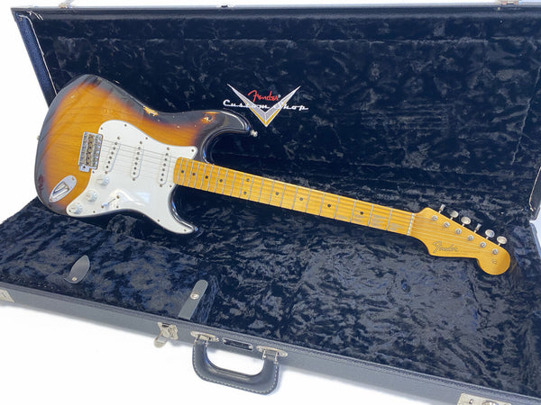 Fender Custom Shop vintage sunburst Stratocaster electric guitar with maple neck and white pickguard in black plush-lined hard case