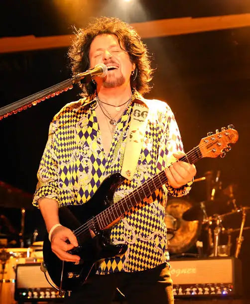 Photo of Steven Lee Lukather